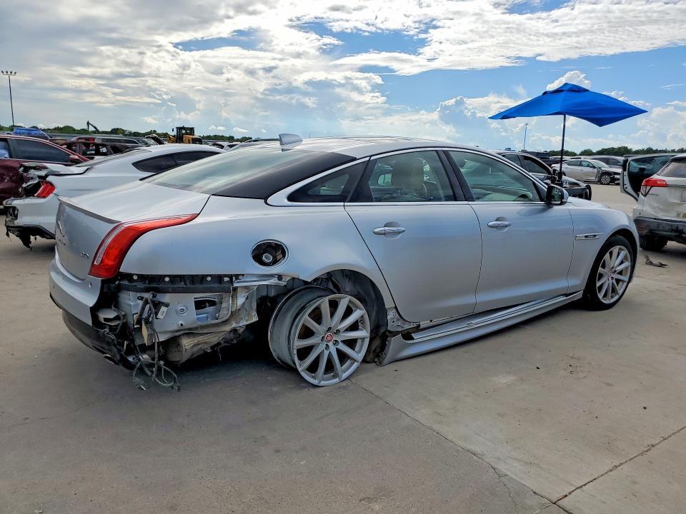 2018 JAGUAR XJ R - SPORT — Фото 2 из 12