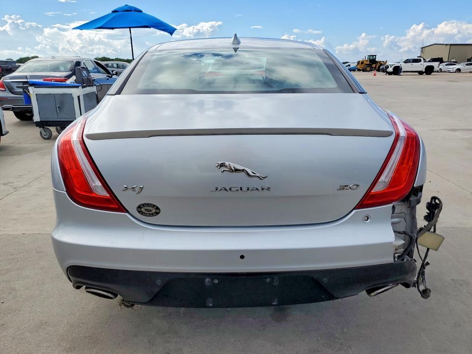 2018 JAGUAR XJ R - SPORT — Фото 5 из 12