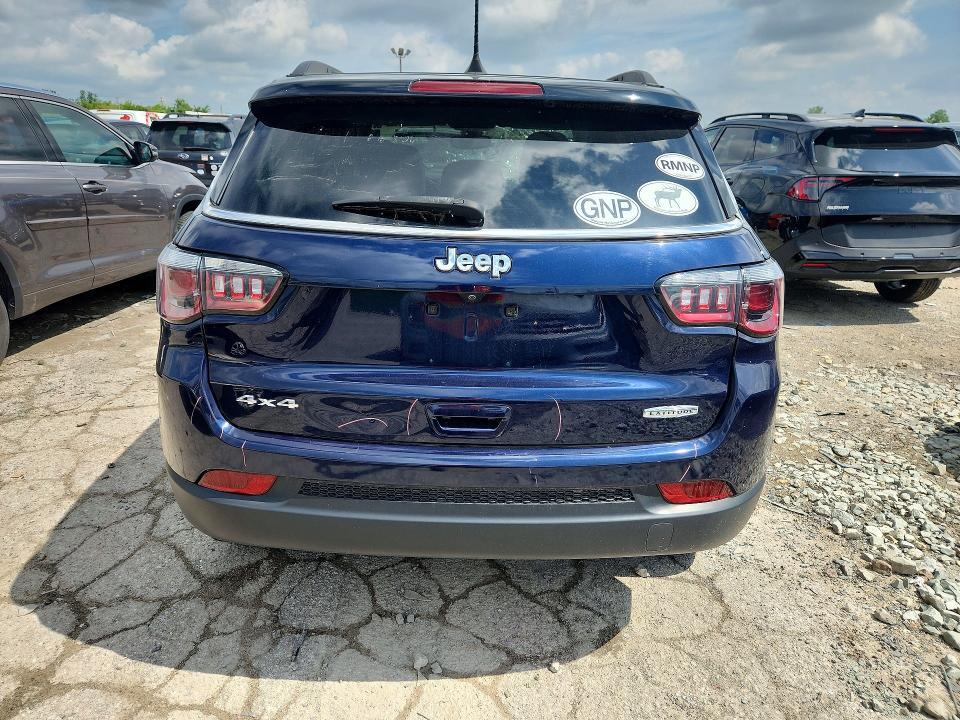 3C4NJDBB2JT201816 2018 JEEP COMPASS photo no. 6