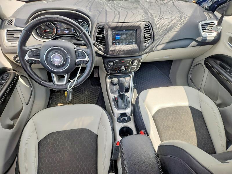 3C4NJDBB2JT201816 2018 JEEP COMPASS photo no. 8