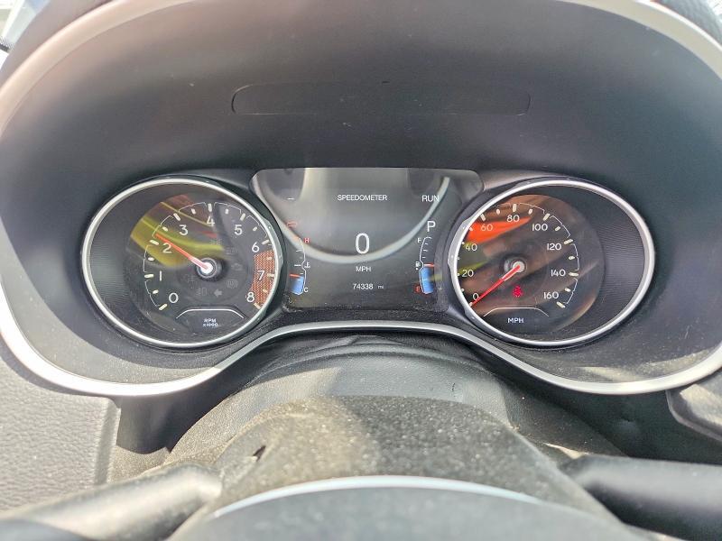 3C4NJDBB2JT201816 2018 JEEP COMPASS photo no. 9