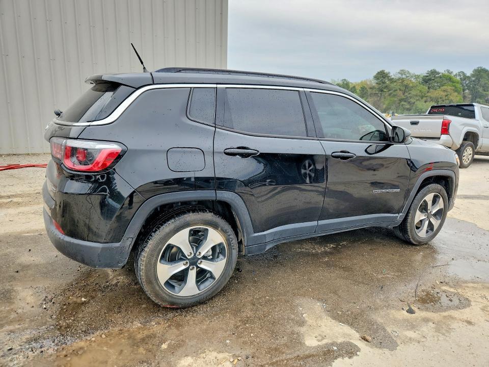 2018 JEEP COMPASS LATITUDE — Фото 3 из 13