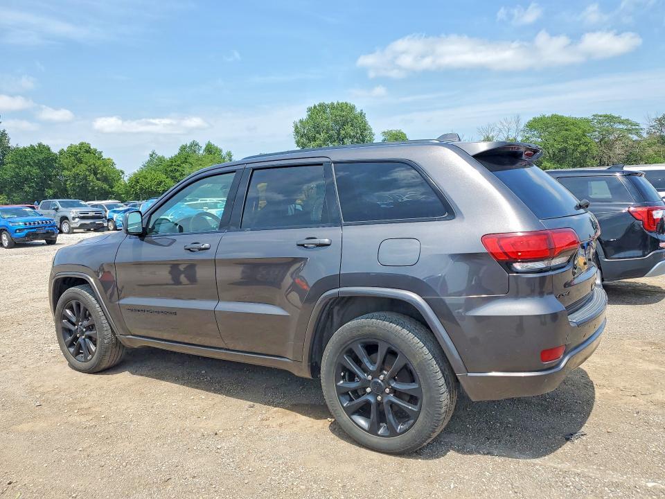 1C4RJFAG3JC202494 2018 JEEP GRAND CHEROKEE photo no. 2