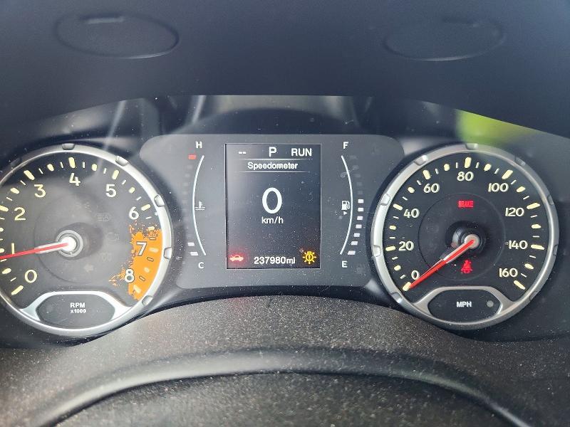 2018 JEEP RENEGADE LATITUDE — Фото 9 из 13