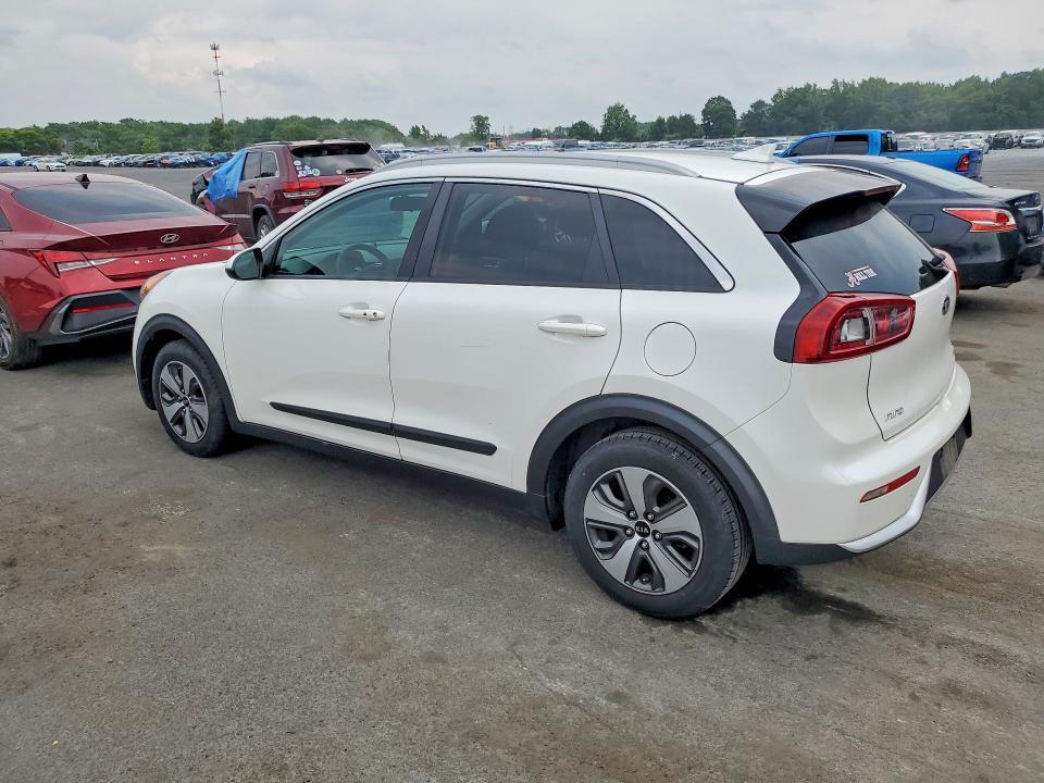 2018 KIA NIRO LX — Фото 2 из 13