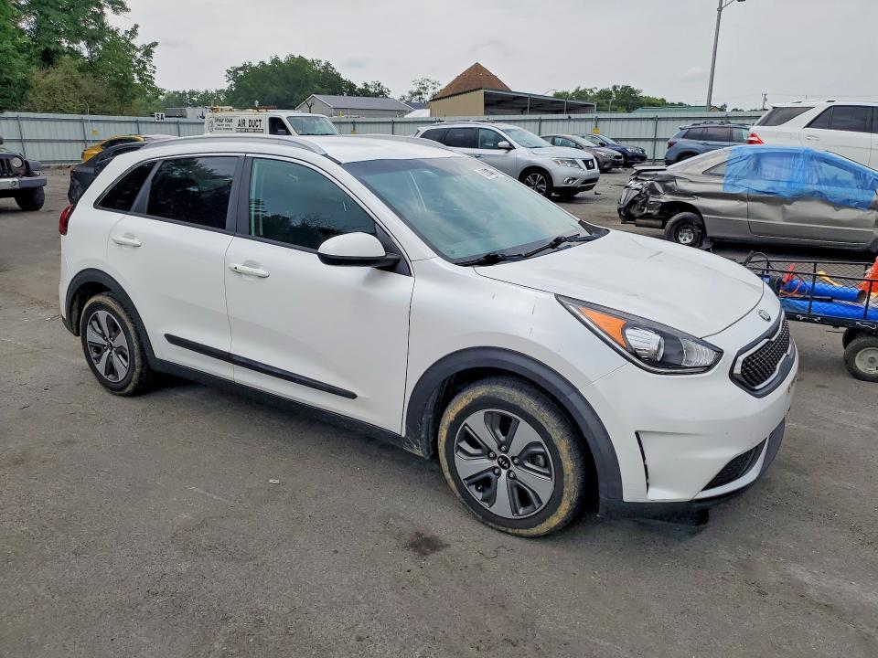 2018 KIA NIRO LX — Фото 4 из 13