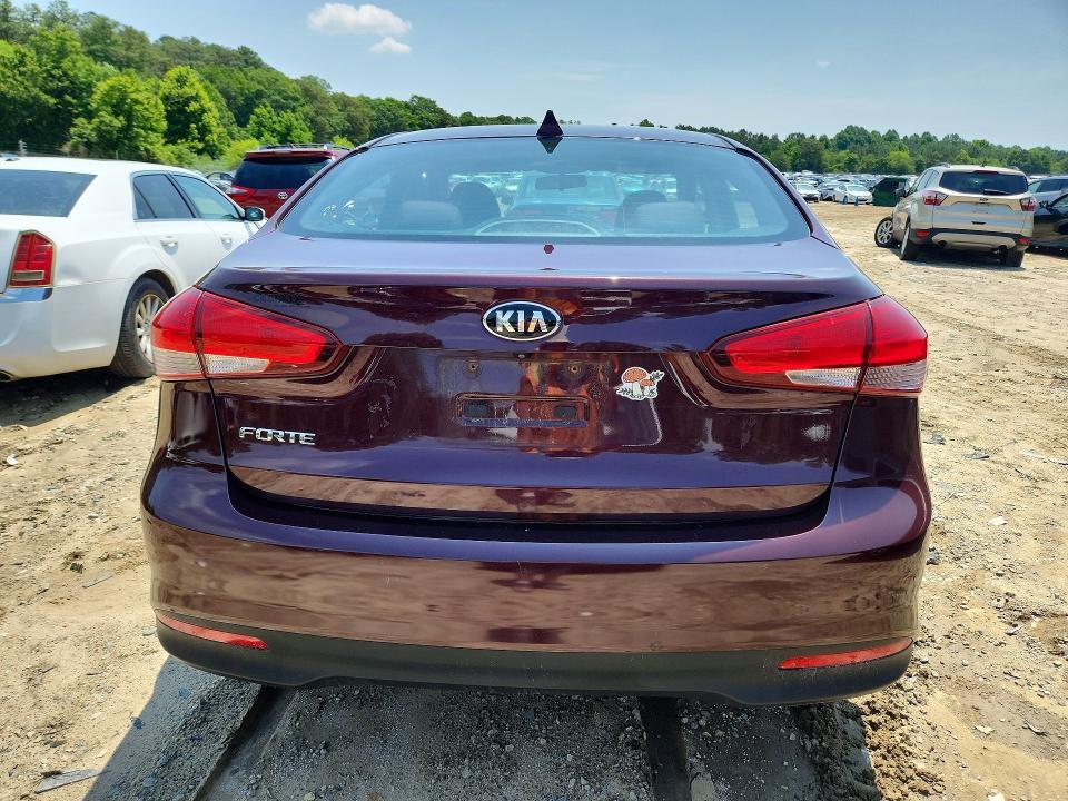 2018 KIA FORTE LX — Фото 6 из 12