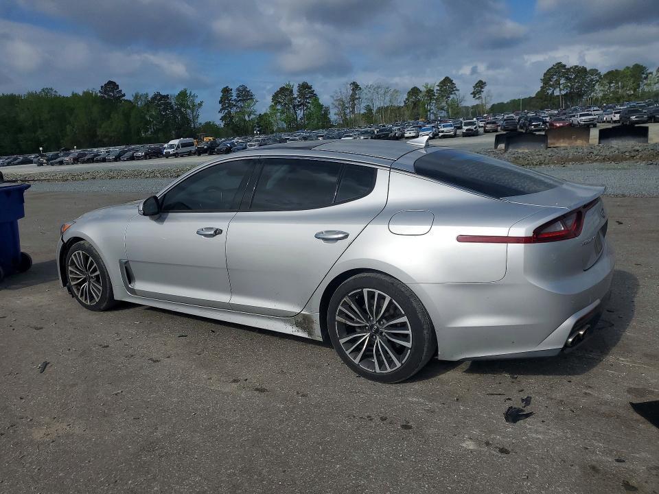 KNAE25LA0J6015319 2018 KIA STINGER photo no. 2