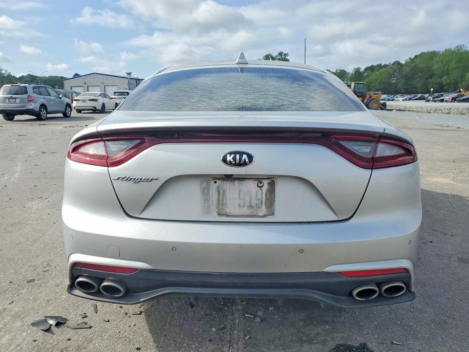 KNAE25LA0J6015319 2018 KIA STINGER photo no. 6