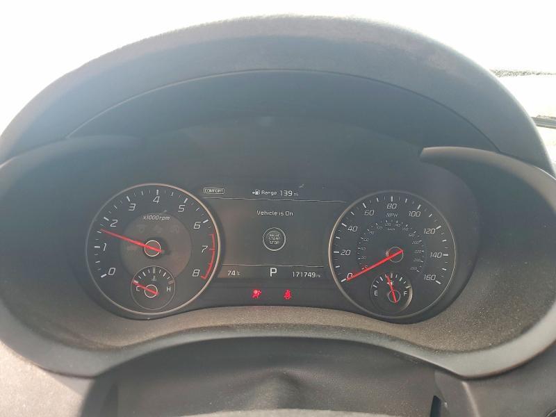 KNAE25LA0J6015319 2018 KIA STINGER photo no. 9