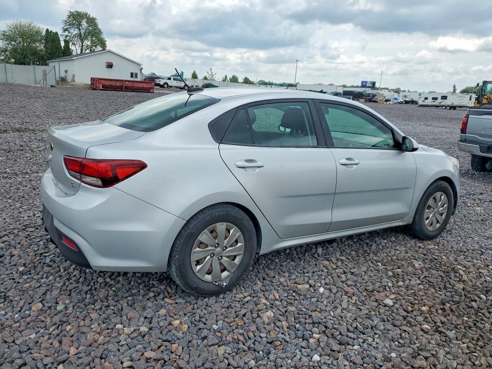 2018 KIA RIO S — Фото 3 из 12