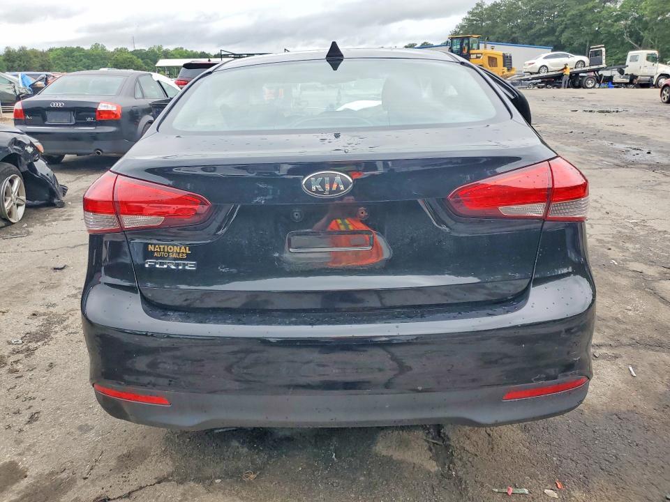 2018 KIA FORTE LX — Фото 6 из 12