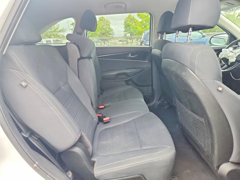 5XYPGDA38JG350188 2018 KIA SORENTO photo no. 11