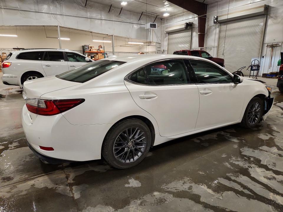 2018 LEXUS ES 350 — Фото 3 из 12