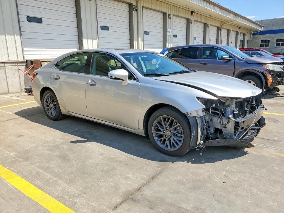 2018 LEXUS ES 350 — Фото 4 из 12