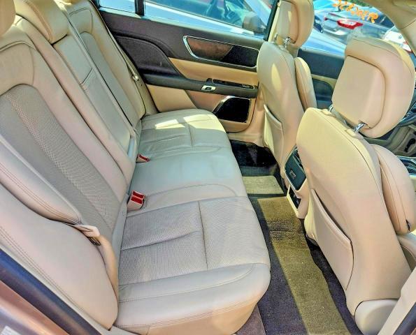 2018 LINCOLN CONTINENTAL SELECT — Фото 10 из 13