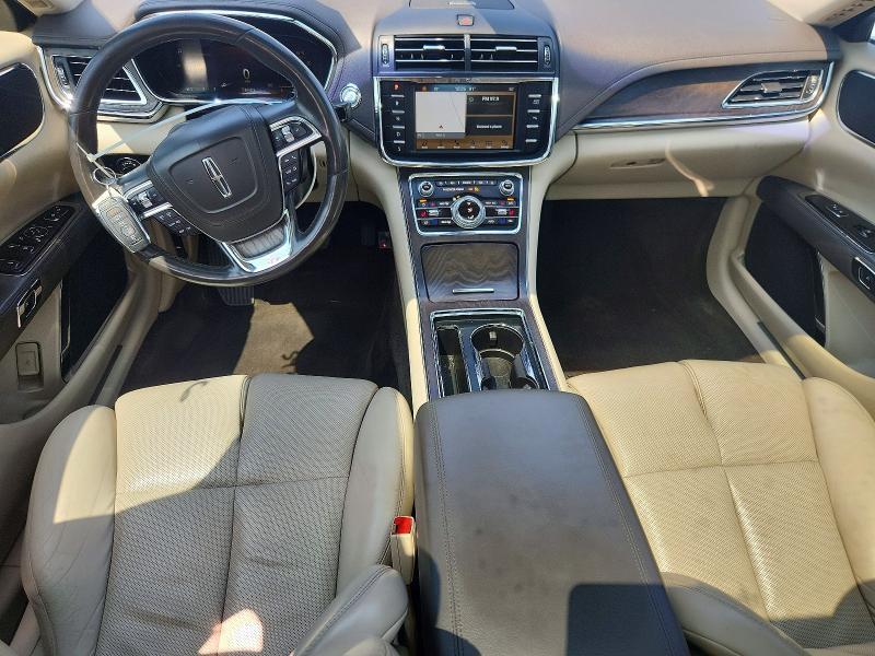 2018 LINCOLN CONTINENTAL SELECT — Фото 8 из 13