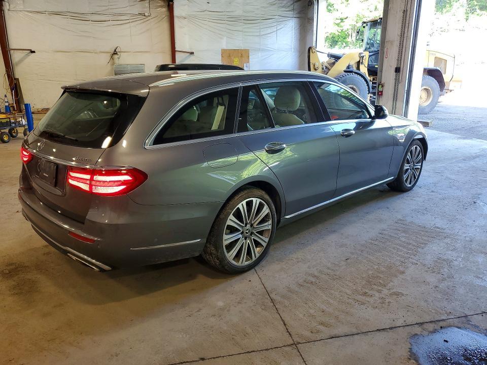 2018 MERCEDES-BENZ E 400 4MATIC — Фото 3 из 14