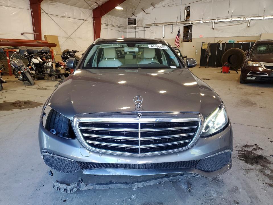 2018 MERCEDES-BENZ E 400 4MATIC — Фото 5 из 14