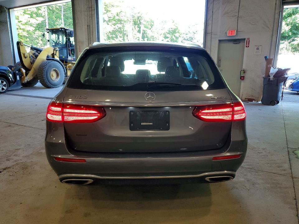 2018 MERCEDES-BENZ E 400 4MATIC — Фото 6 из 14