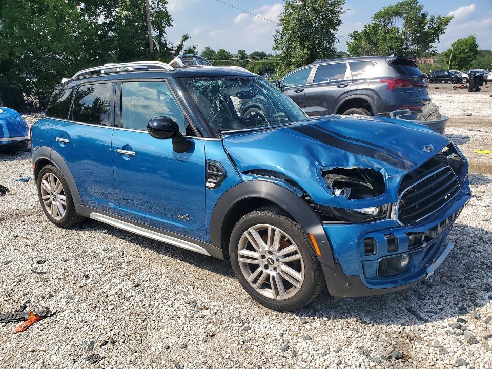 2018 MINI COOPER COUNTRYMAN ALL4 — Фото 4 из 13