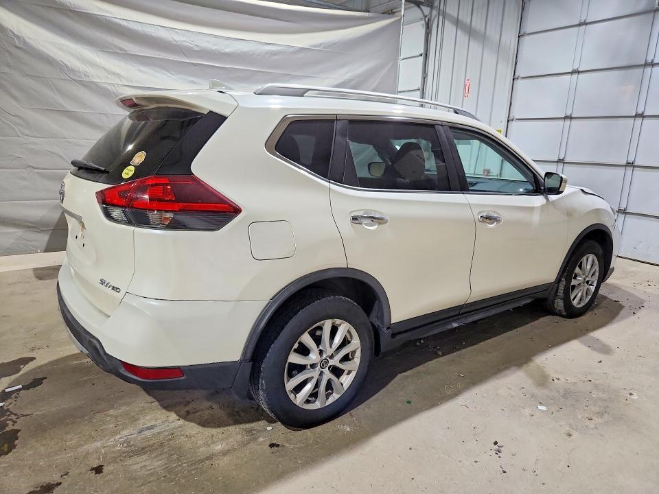 2018 NISSAN ROGUE SV — Фото 3 из 13