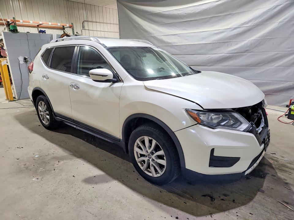 2018 NISSAN ROGUE SV — Фото 4 из 13