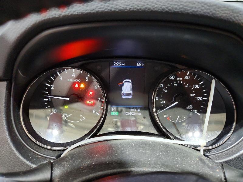 2018 NISSAN ROGUE SV — Фото 9 из 13