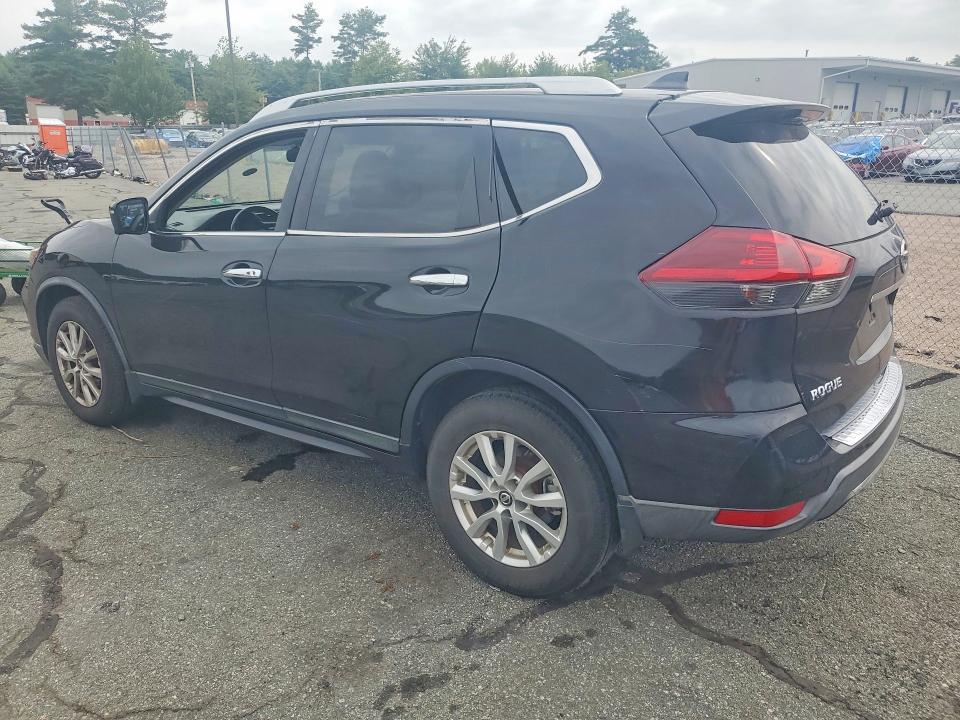2018 NISSAN ROGUE SV — Фото 2 из 13
