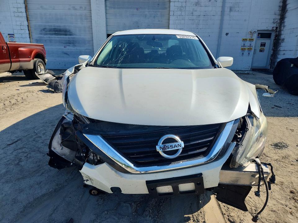 2018 NISSAN ALTIMA 2.5 SR — Фото 5 из 13