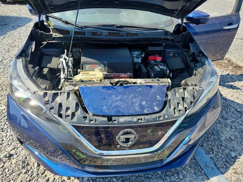 2018 NISSAN LEAF SL — Фото 11 из 12