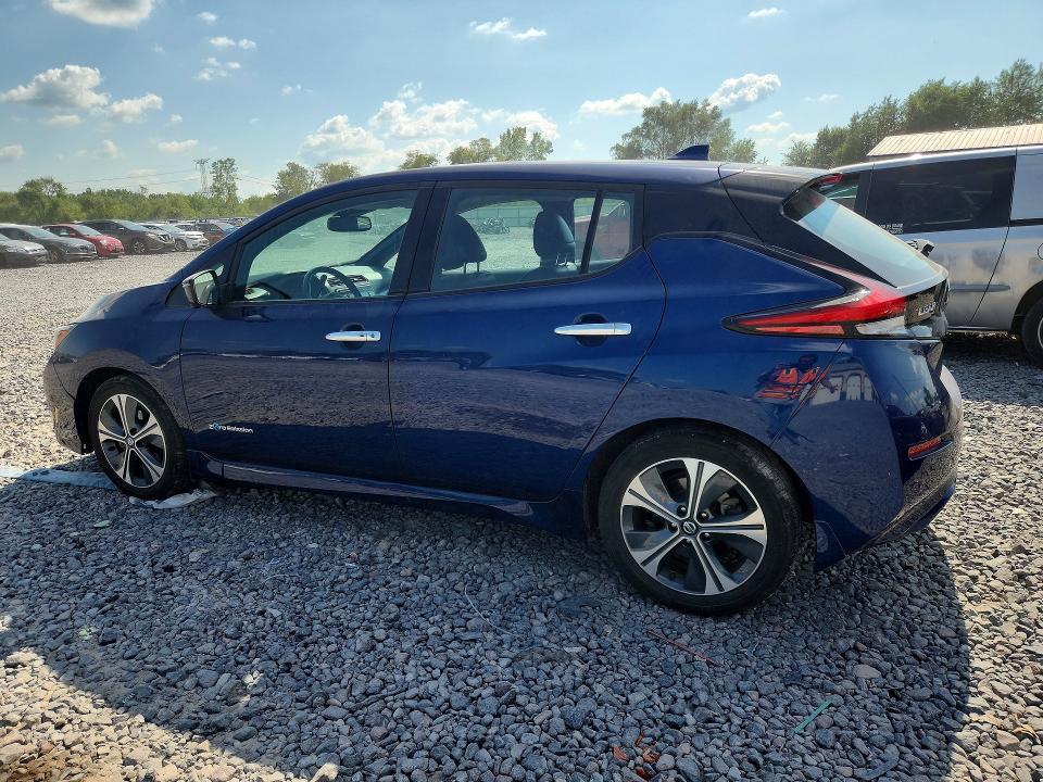 2018 NISSAN LEAF SL — Фото 2 из 12