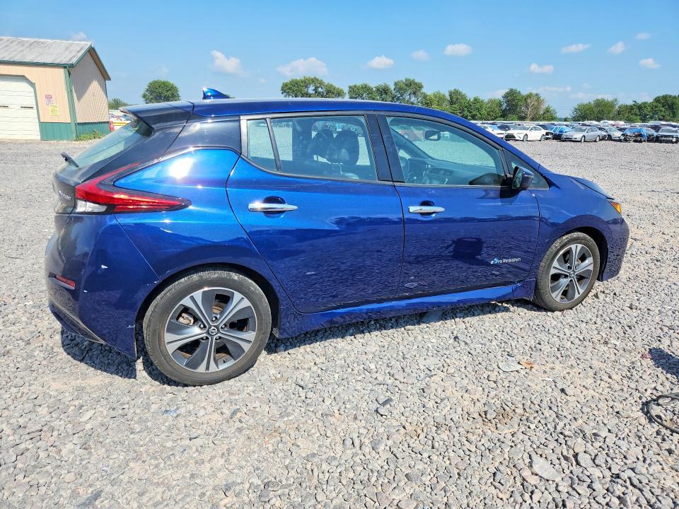 2018 NISSAN LEAF SL — Фото 3 из 12