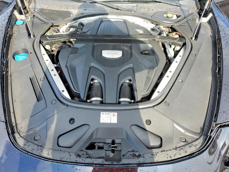 2018 PORSCHE PANAMERA 4S — Фото 11 из 12