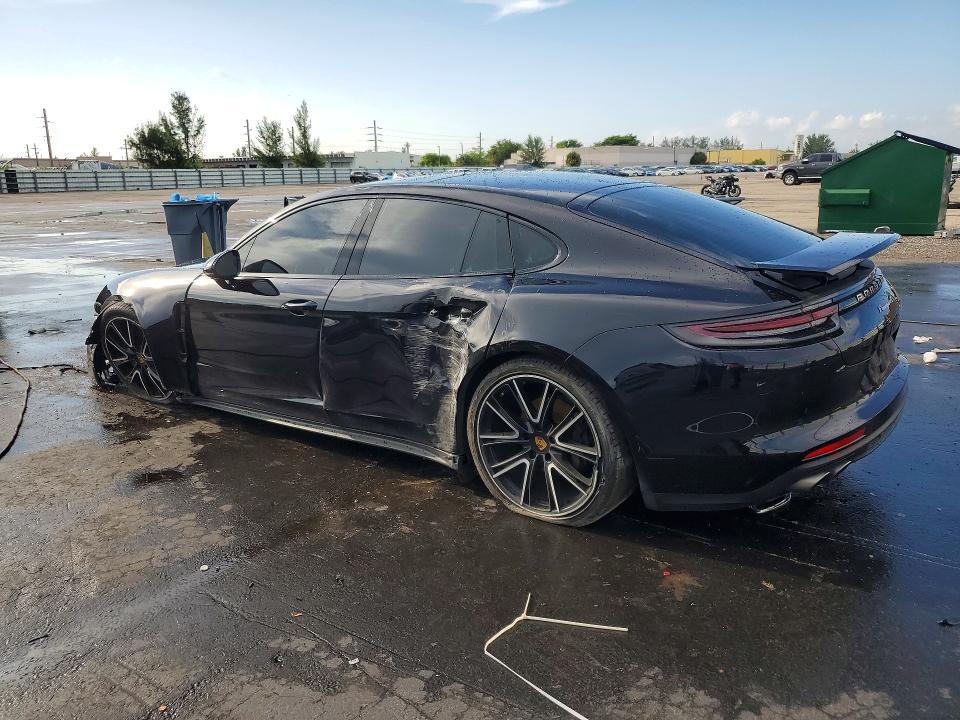 2018 PORSCHE PANAMERA 4S — Фото 2 из 12