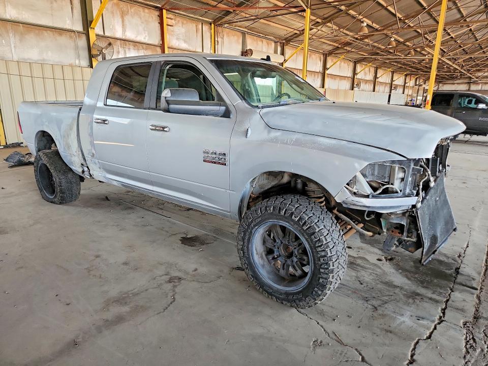 2018 RAM 2500 SLT — Фото 4 из 12