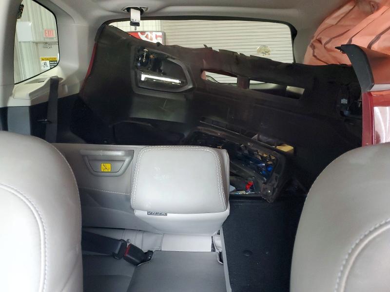 JF2SJARC7JH540698 2018 SUBARU FORESTER photo no. 10