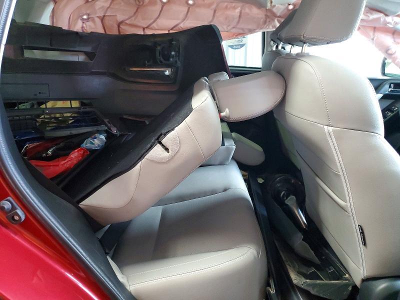 JF2SJARC7JH540698 2018 SUBARU FORESTER photo no. 11