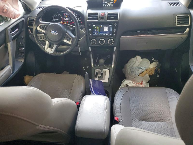 JF2SJARC7JH540698 2018 SUBARU FORESTER photo no. 8