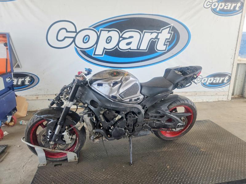 2018 SUZUKI GSX-R600 — Фото 3 из 9
