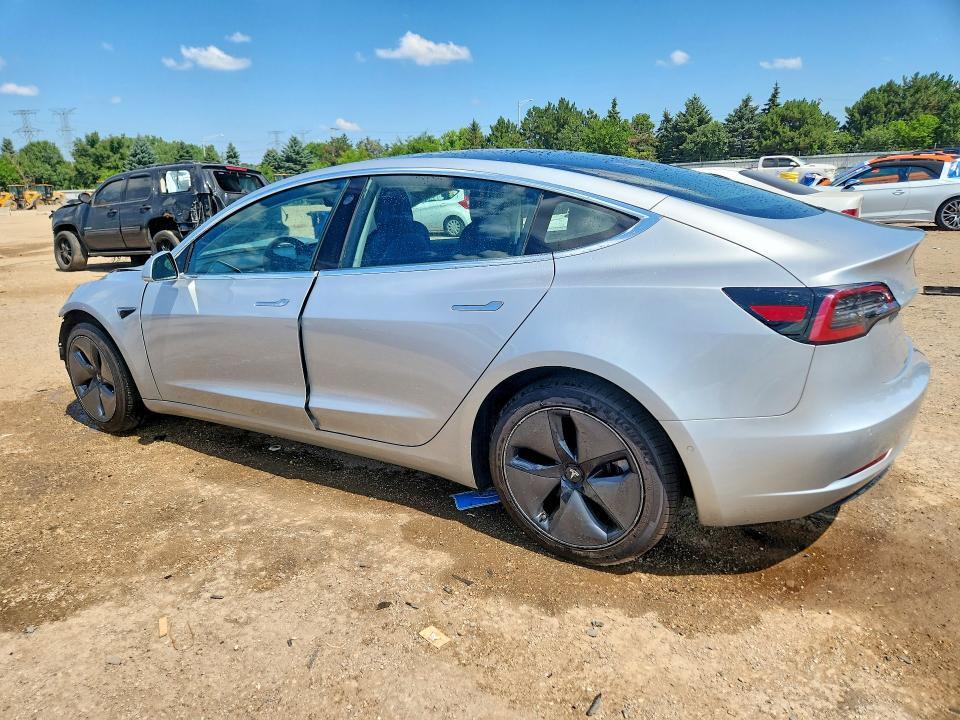 5YJ3E1EBXJF065262 2018 TESLA MODEL 3 photo no. 2