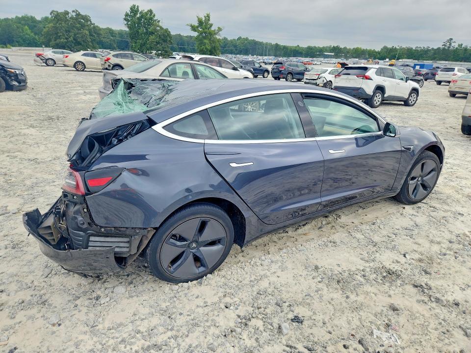 2018 TESLA MODEL 3 — Фото 3 из 12