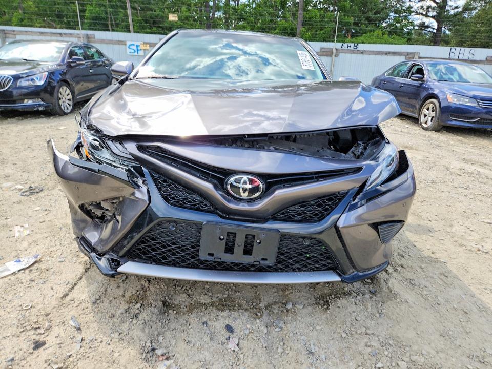 2018 TOYOTA CAMRY XSE — Фото 5 из 12