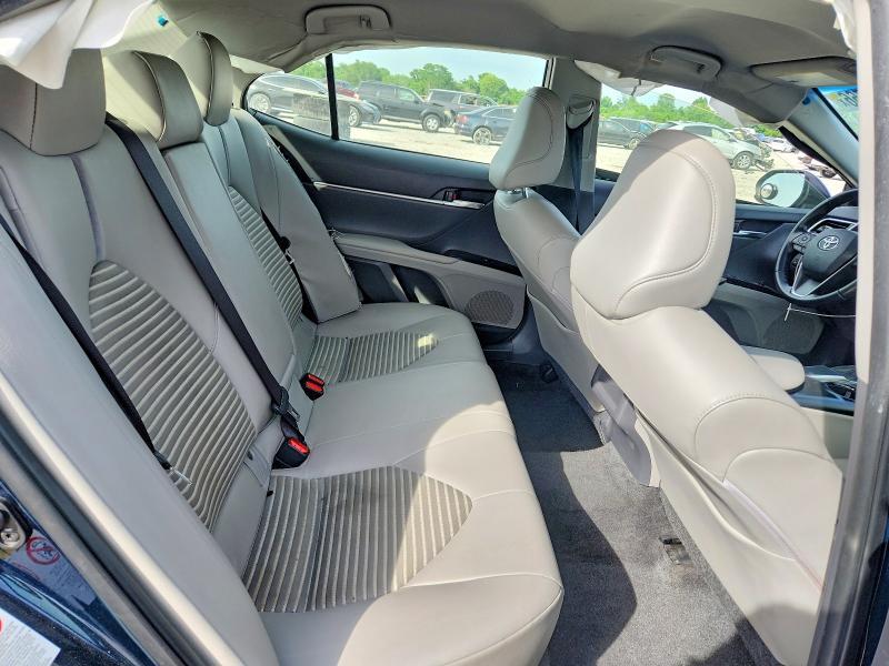 2018 TOYOTA CAMRY SE — Фото 10 из 12