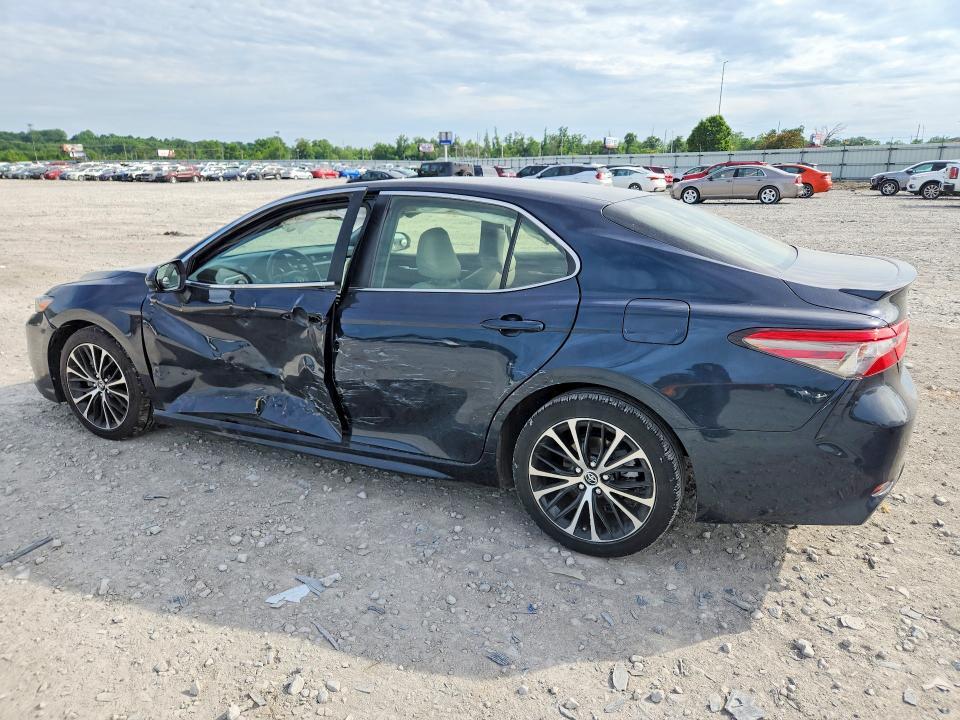 2018 TOYOTA CAMRY SE — Фото 2 из 12