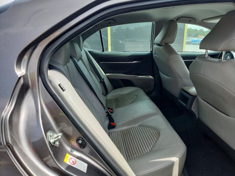 2018 TOYOTA CAMRY SE — Фото 10 из 13