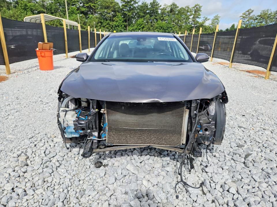 2018 TOYOTA CAMRY SE — Фото 5 из 13