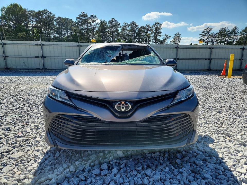 2018 TOYOTA CAMRY LE — Фото 5 из 13