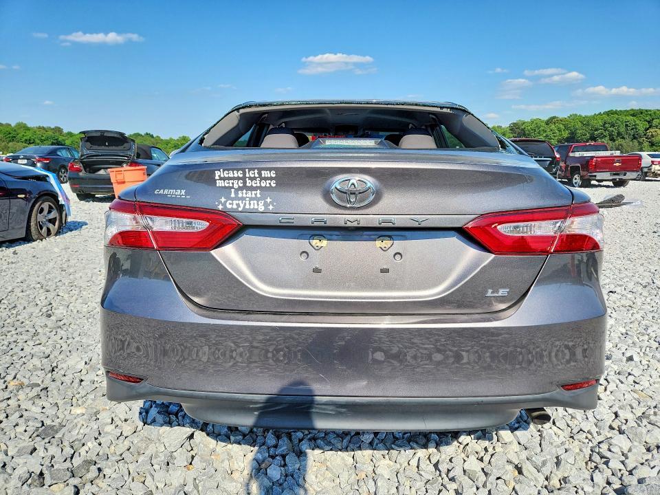 2018 TOYOTA CAMRY LE — Фото 6 из 13