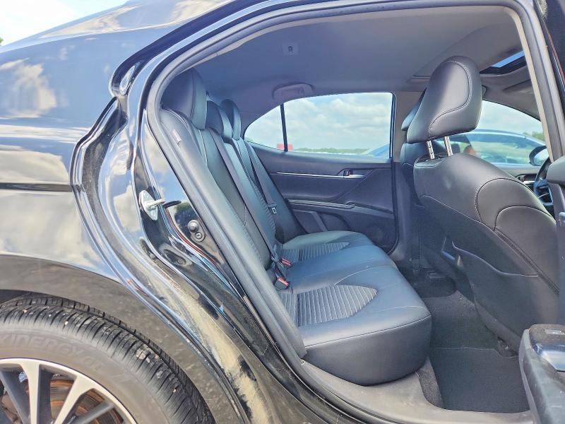 2018 TOYOTA CAMRY SE — Фото 10 из 13